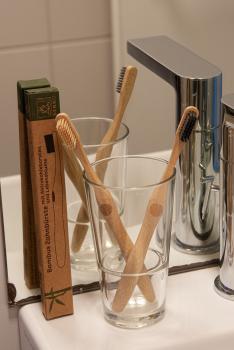 Preview: Bambuskohlezahnbürste